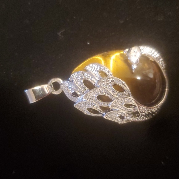 New Silver Wrapped Tigers Eye Peacock Pendant. - Picture 3 of 10